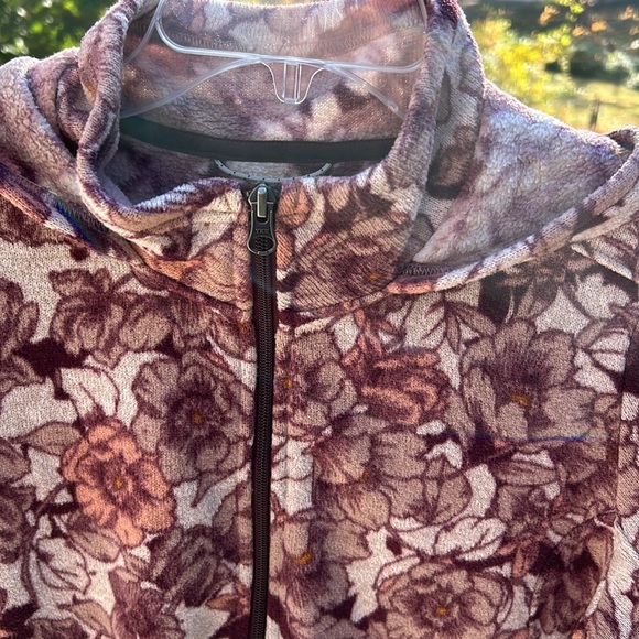 Royal Robbins Sentinel Peak Hoodie size M floral pockets flattering silhouette - Picture 10 of 16